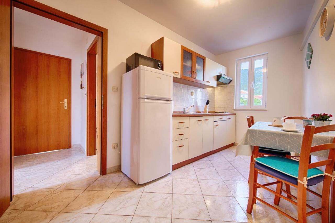Apartments Marinkovic Komiza Luaran gambar